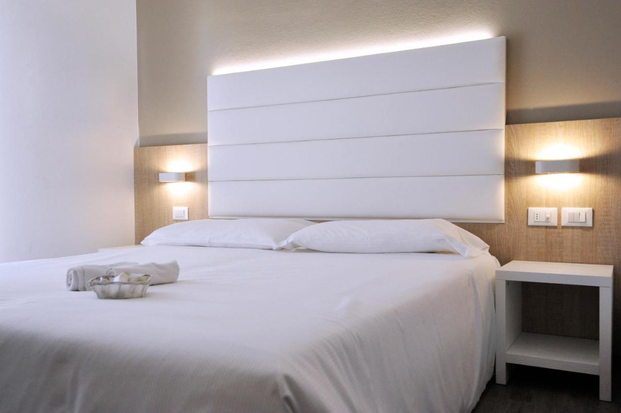 Hotel Etna Caorle Exterior photo